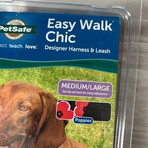 PetSafe Easy Walk Chic Harness & Leash - Poppies Design
